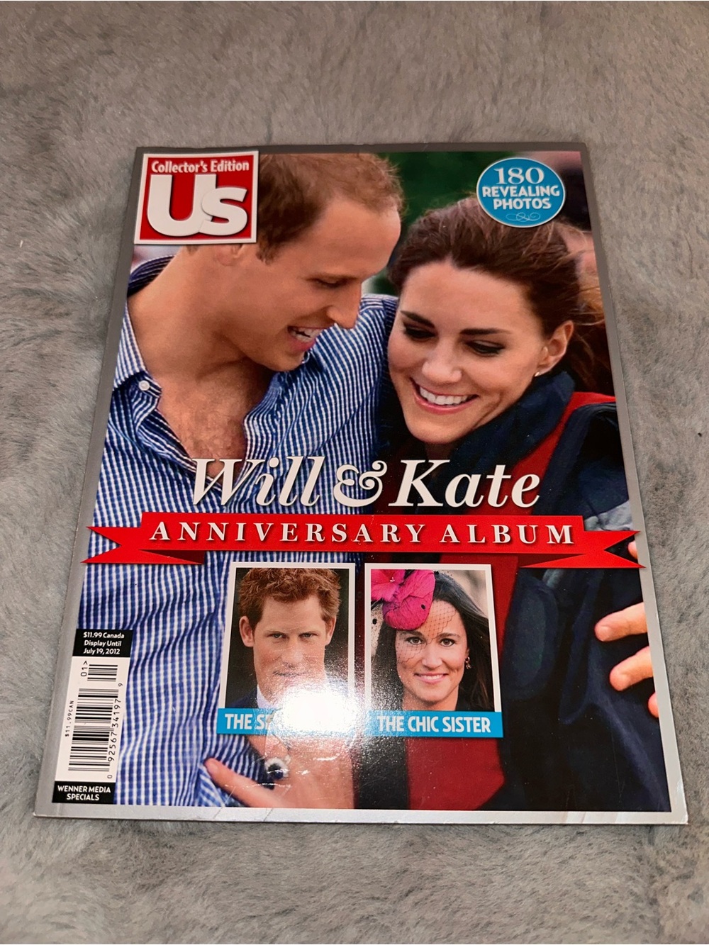⭐️ US Collector's Edition Will & Kate Anniversary Album - Red, Blue, White